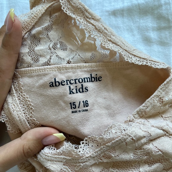 Aeropostale pink lace crop top - Picture 3 of 3